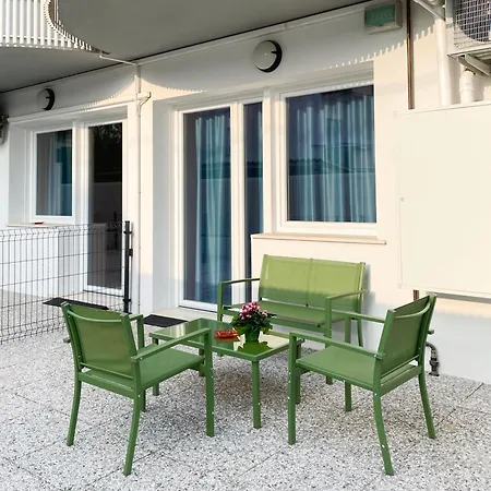 Smart מלון דירות 3*