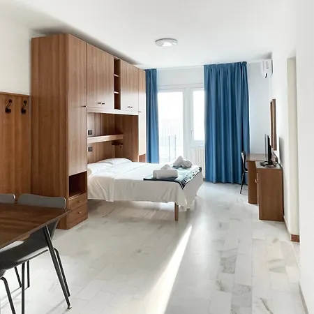 Smart מלון דירות