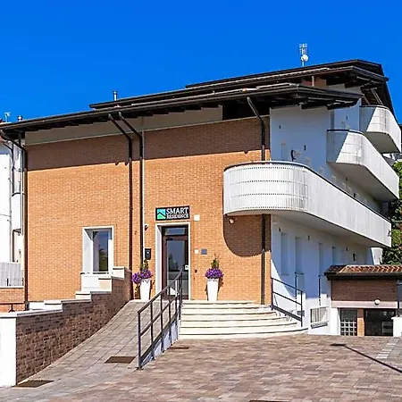 Hotel apartamentowy Smart